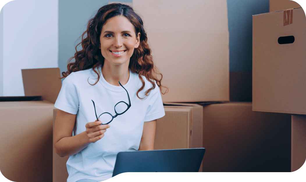 Девушка с ноутбуком